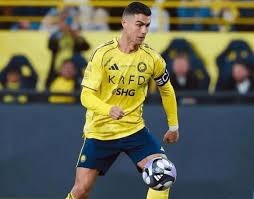 火箭状元秀哈登带队险胜国王